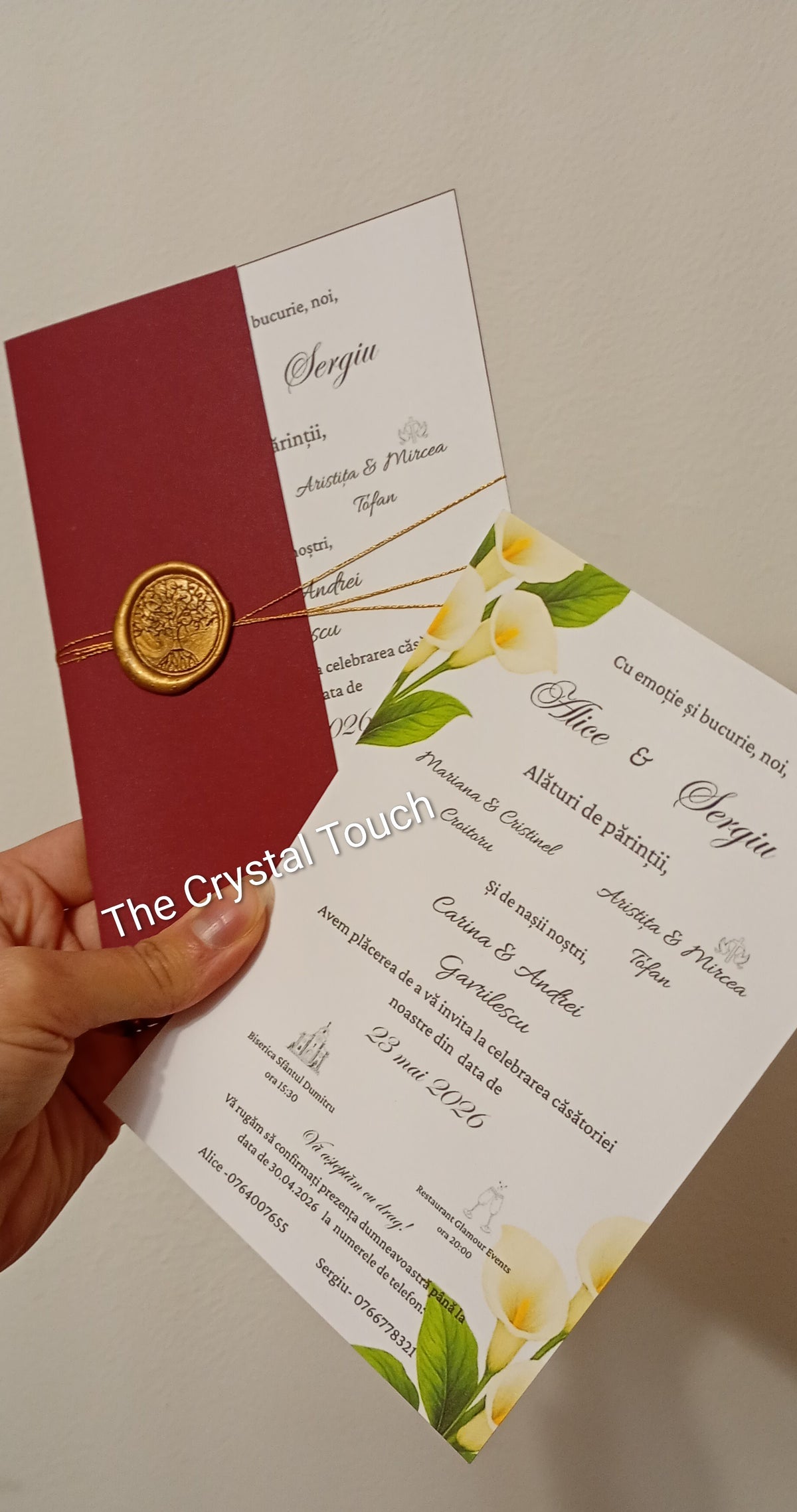 Invitație de nuntă personalizată cu sigiliu și înveliș decorativ