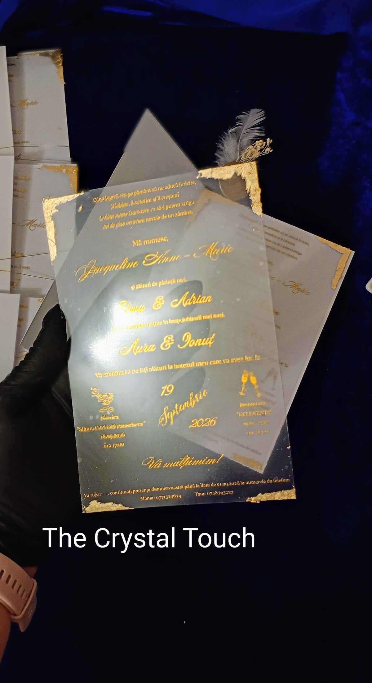 Invitații de botez elegante cu sigiliu și detalii aurii